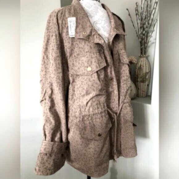 Neutral Leopard print jacket with cinch waist Women's Sz 16 - Picture 7 of 10